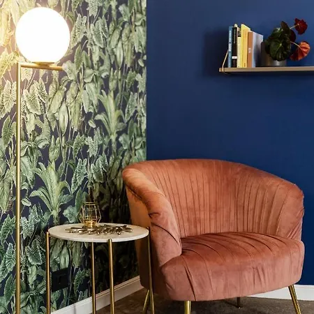 Apartment Designer In The Center