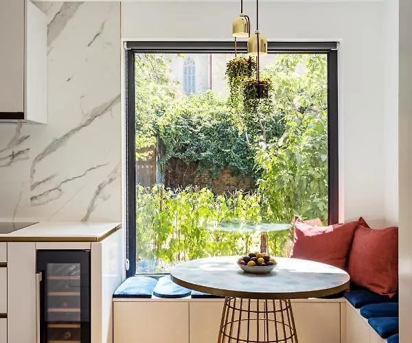 Designer In The Center Apartmán *